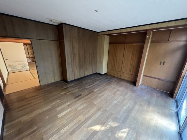 毘舎丸町中古戸建ての洋室