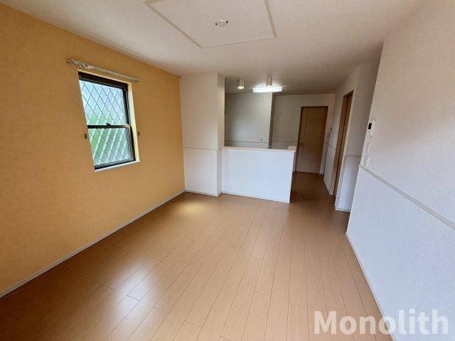 ガーデンハウスKKの居間・リビング