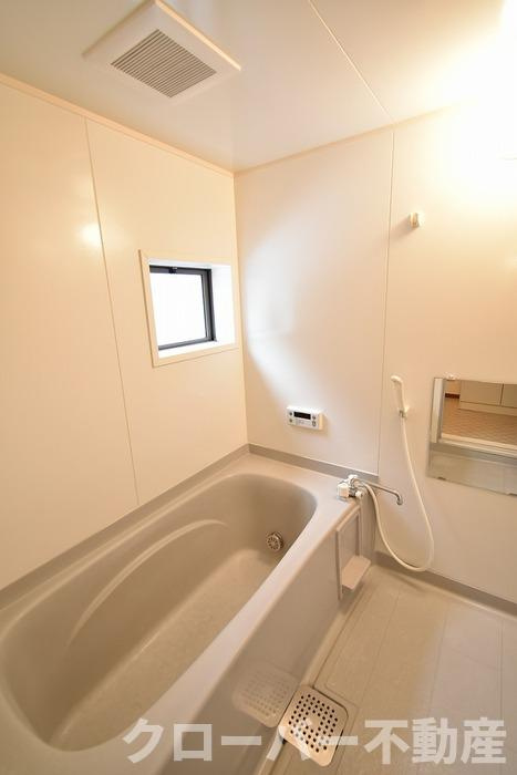 四天ハイツ J棟の浴室|浴室