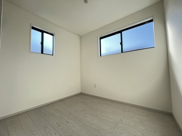 【子供部屋】 | 福岡市南区中尾1丁目3期　1号棟（全2棟）【仲介手数料無料・0円】 | 現地写真。