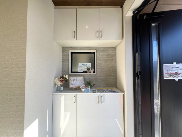 Good looking houseとはこの家のこと。【栄区桂台西1丁目】新築戸建の玄関