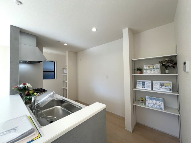 Good looking houseとはこの家のこと。【栄区桂台西1丁目】新築戸建のキッチン