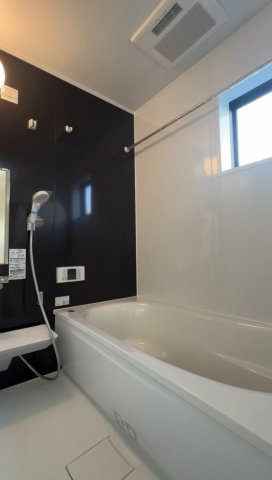 Good looking houseとはこの家のこと。【栄区桂台西1丁目】新築戸建の浴室