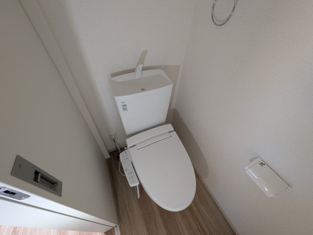 牛久市南　17期　新築戸建て　1号棟のトイレ|温水洗浄便座付きです♪