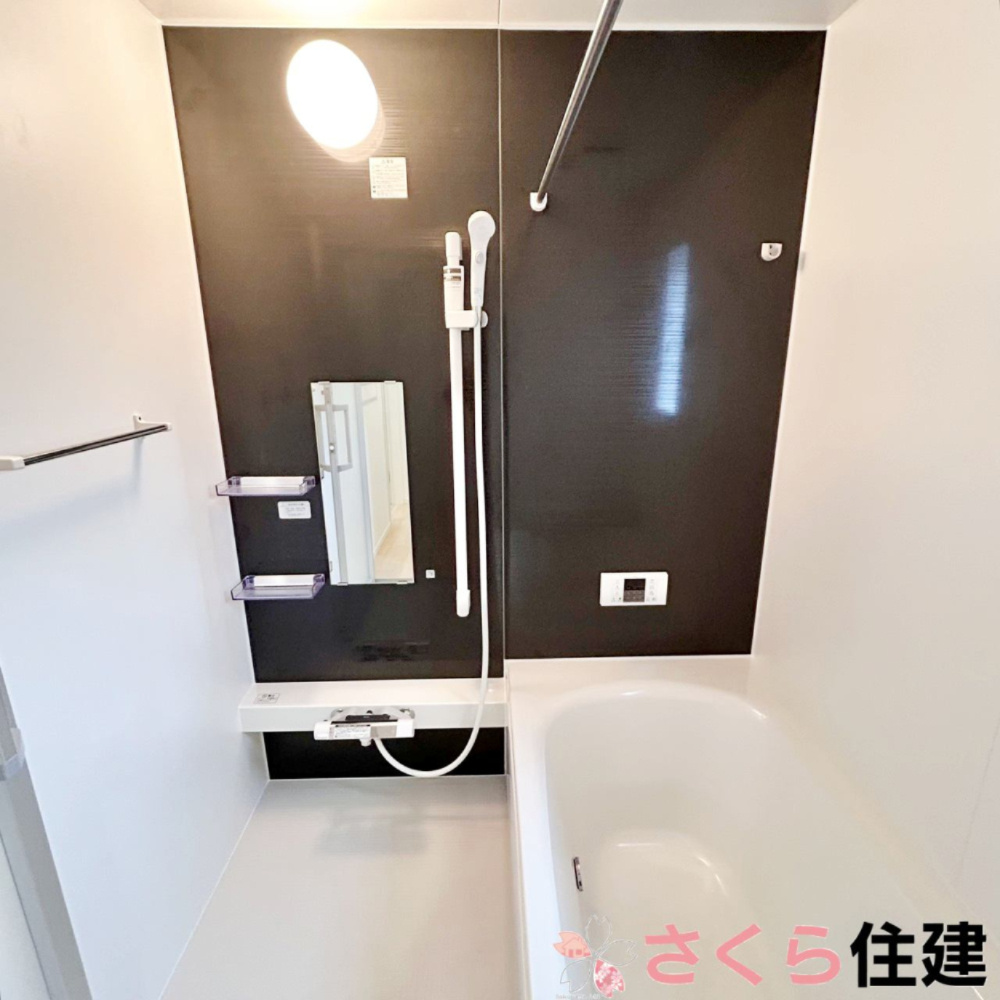 大田原市富士見第2　1号棟の浴室|一年中快適な浴室暖房乾燥機完備です！