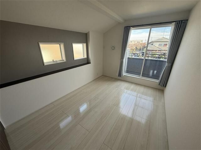 東村山市野口町３丁目戸建の寝室