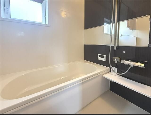 東村山市野口町３丁目戸建の浴室