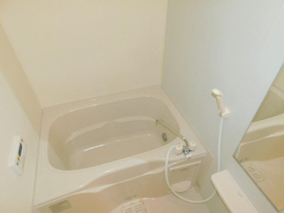 【浴室】 | サニー・プレイス | 浴室暖房乾燥機・追い炊き機能付き