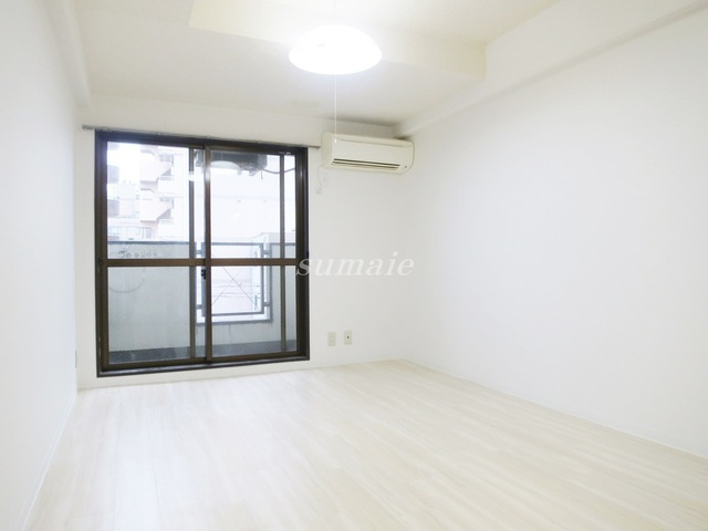 駒込Ｋ＆Ｍビルの洋室|キレイなフローリングです！