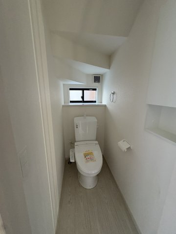 【トイレ】 | 福岡市南区中尾1丁目3期　2号棟（全2棟）【仲介手数料無料・0円】 | 現地写真。