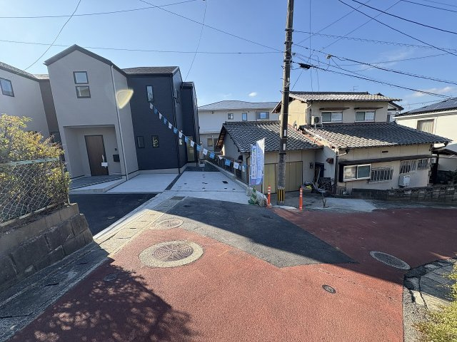 【その他】 | 福岡市南区中尾1丁目3期　2号棟（全2棟）【仲介手数料無料・0円】 | 現地写真。前面道路です。