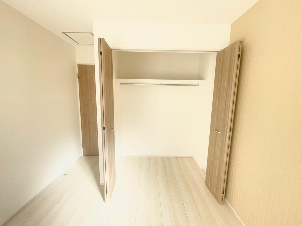 【Blooming Garden】東久留米市花小金井下里の和室|全居室に収納を完備しておりますので、いつでもお部屋をすっきりとお使い頂けそうです。自分好みのインテリアやレイアウトを考えるのも楽しみです。