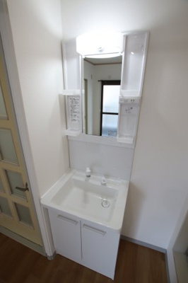 【独立洗面台】 | エスポワールイワタ