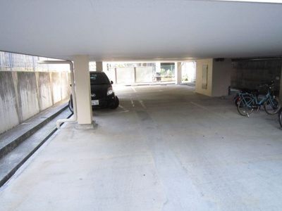 【駐車場】 | エスポワールイワタ