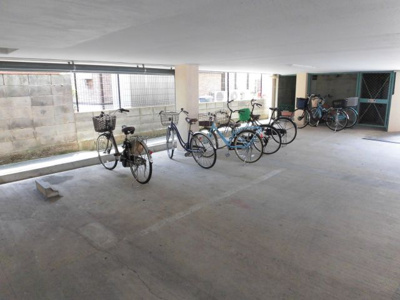 【その他共用部分】 | エスポワールイワタ | 駐輪場