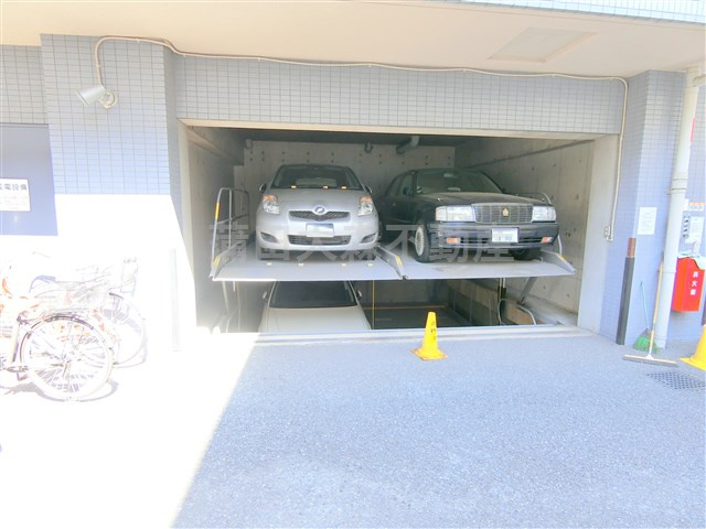 キャッスル・エイト東矢口の駐車場|敷地内機械式駐車場　空き状況等詳細はお問合せください。