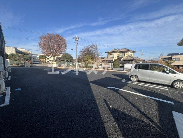 グラン　エースの駐車場|高崎、前橋のお部屋探しはエンドスケープまで！お客様の理想お聞かせ下さい♪