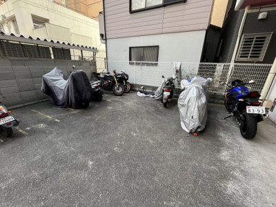 【その他共用部分】 | カンタル新大阪 | バイク置き場です