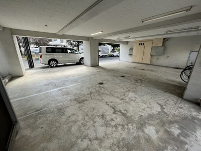 【駐車場】 | カンタル新大阪 | 駐車場に車を止められます