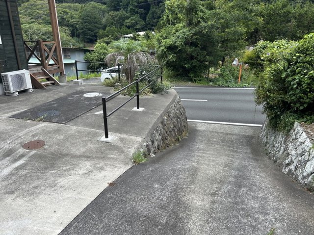 南伊豆町　妻良の前面道路含む現地写真
