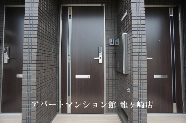 モルガンAの玄関