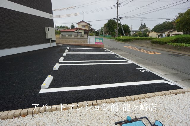 モルガンAの駐車場