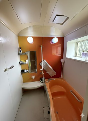 【浴室】 | 山鹿市鹿本町下高橋 | ※売主様居住中のため実際は他にも家具等が配置されています