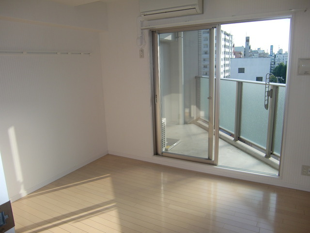 エトワール王子の居間・リビング