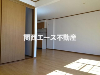 【居間・リビング】 | シャン・ド・フルールⅠ番館