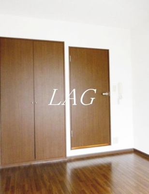 【寝室】 | ドミサイルオーミヤ | 寝室です。