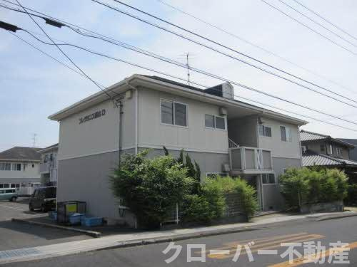 フレグランス飯山 D棟の外観