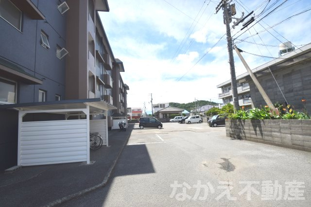 【駐車場】 | 駐車スペースもあります