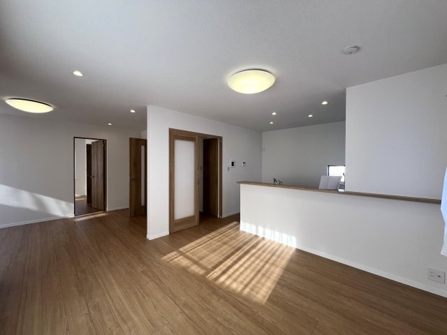 笠間の空を独り占め！【栄区笠間５丁目】リフォーム戸建の居間・リビング|リビングです