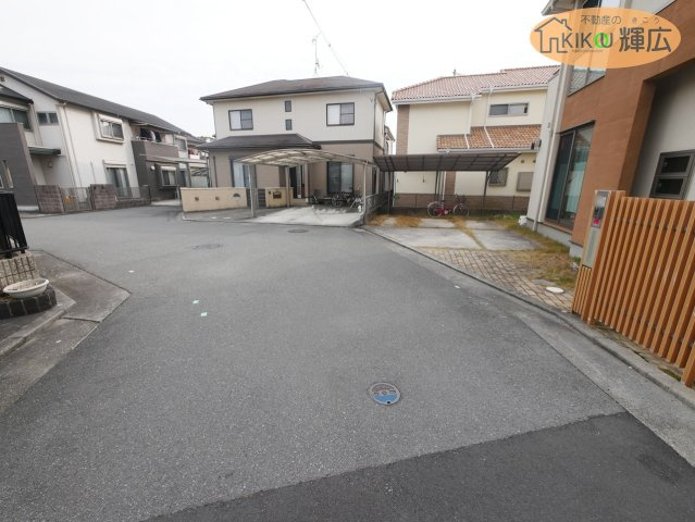 【前面道路含む現地写真】 | 加古川市加古川町木村　中古戸建