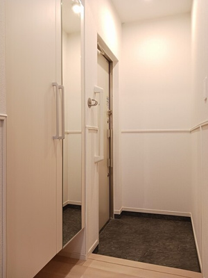 【玄関】 | モア