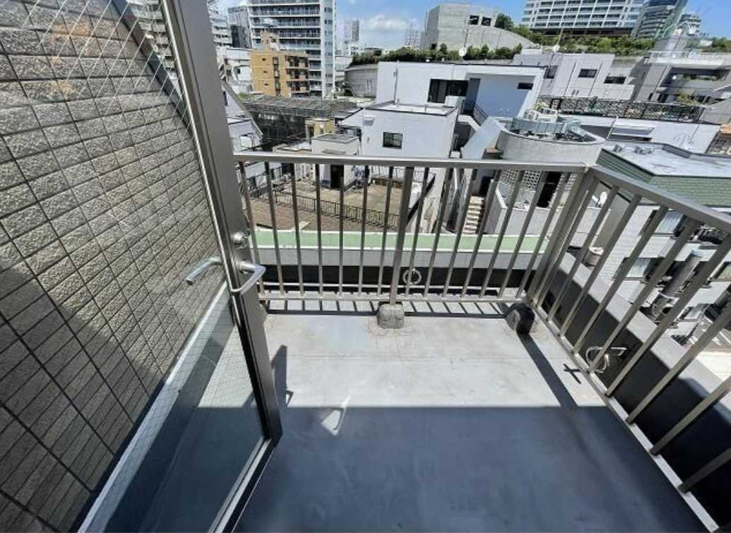 メゾンヌーヴェル　ペット相談　メゾネット　ルーフバルコニーのバルコニー