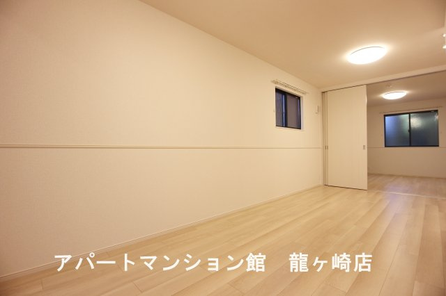 ポスト　フォルトナートＢの居間・リビング