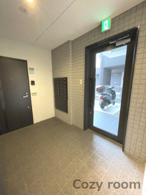 【ロビー】 | ワコーレヴィータ江坂WEST | 建物の内部です