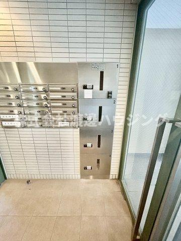 ラ・フィーネ江坂のその他共用部分|あったら嬉しい宅配BOX付き