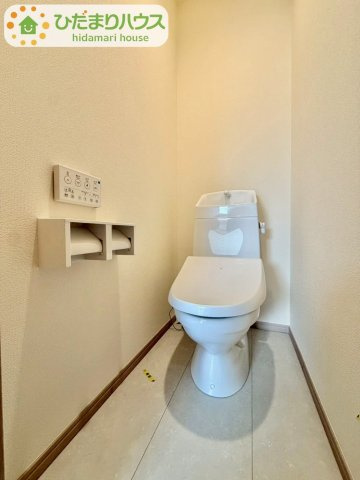 野田山崎2工区　新築戸建　2-I号棟のトイレ|トイレは1F、2F共に完備！取り合いになることがありませんね(^^)/							
