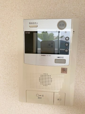モニター付きインターフォンです。（※別室写真参照）