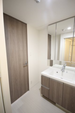 洗面台です。（※別室写真参照）