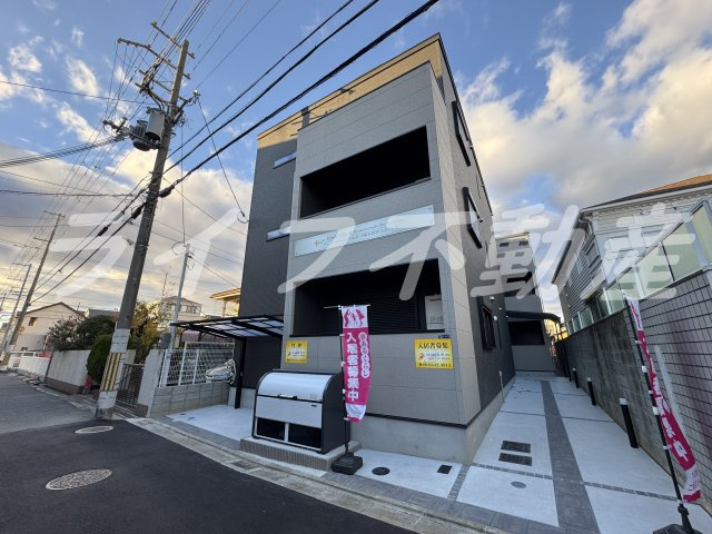 エトワールヴィル R小阪本町の外観|おしゃれな外観です