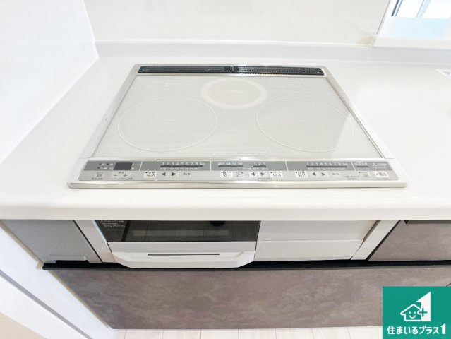 赤穂市南野中　第4期　新築一戸建ての設備|火を使わないので、安心なＩＨコンロ！でこぼこが無い構造なので、掃除もしやすく清潔に保てます！