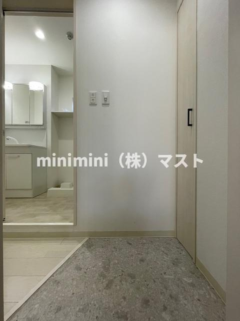 ラモーナ玉出東Ⅲの玄関|別室参考写真