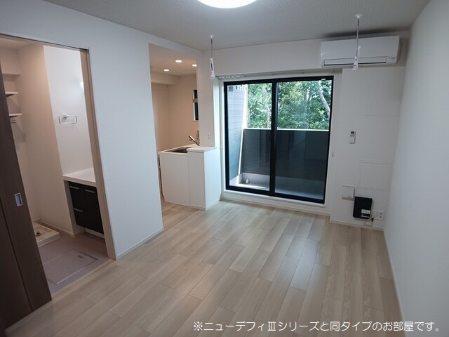 サンフラワーの居間・リビング|※同メーカーの別物件の写真です※
