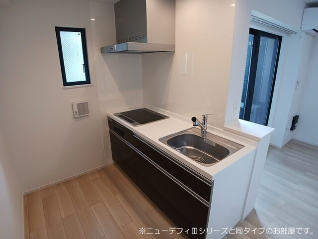 サンフラワーのキッチン|※同メーカーの別物件の写真です※
