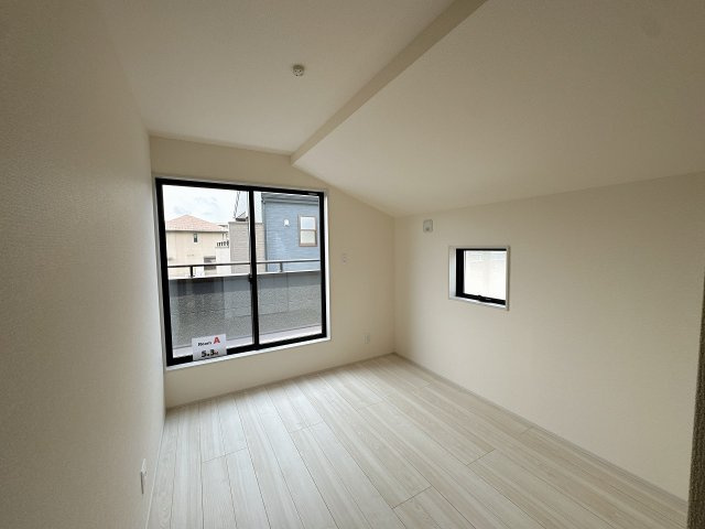 【洋室】 | 川越市寺尾　新築一戸建住宅　全3棟　(ふじみ野店) | 西側洋室5.3帖です！