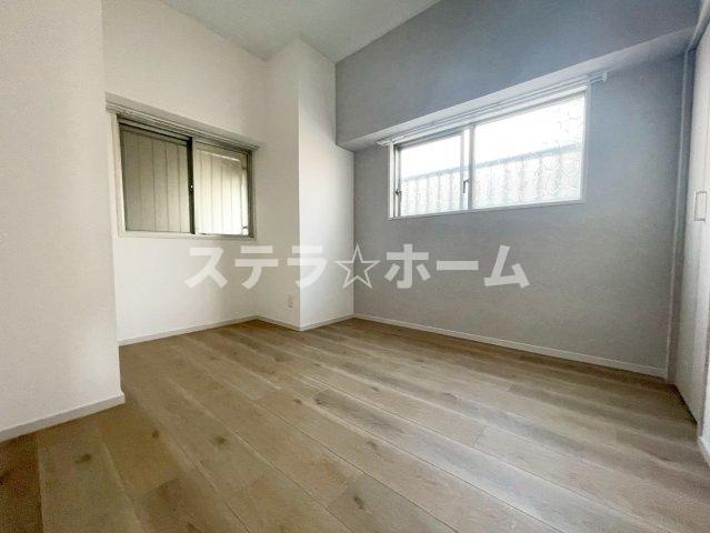 ハイマートすみれの洋室