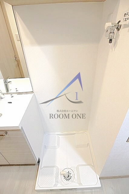 ルーブル武蔵新城弐番館の設備|洗濯機置き場です。